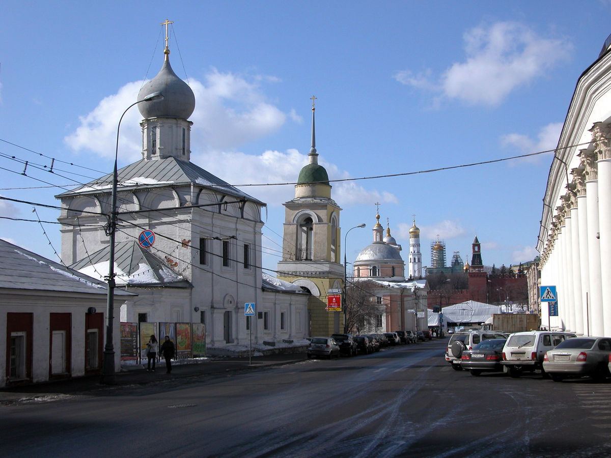 Улица Варва́рка, Зарядье