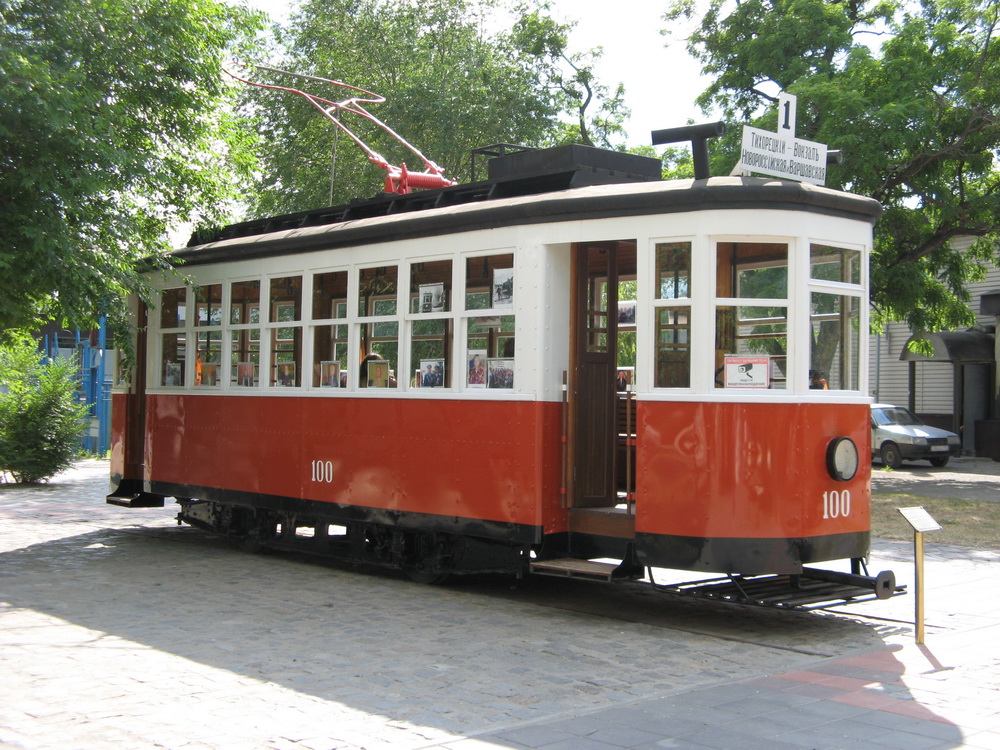 Трамвай-памятник
