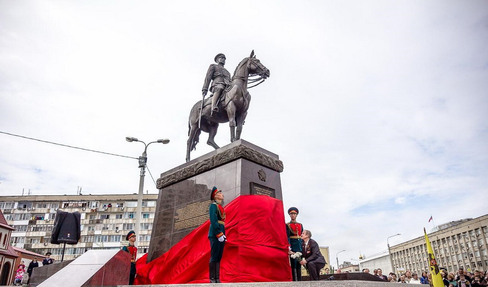 Памятник Константину Рокоссовскому