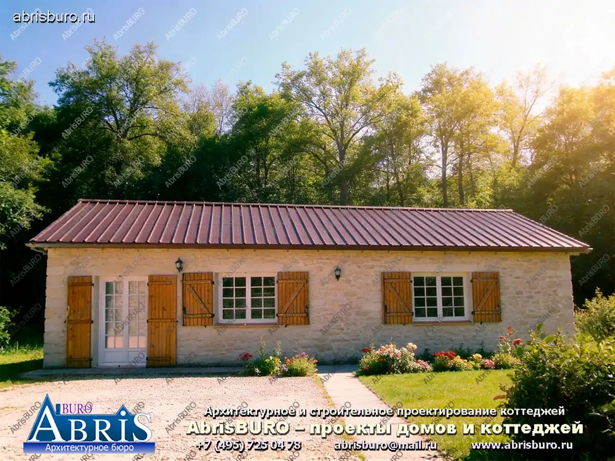 Главный фасад коттеджа