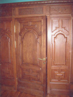Галерея дверей N6 на сайте www.abrisburo.ru